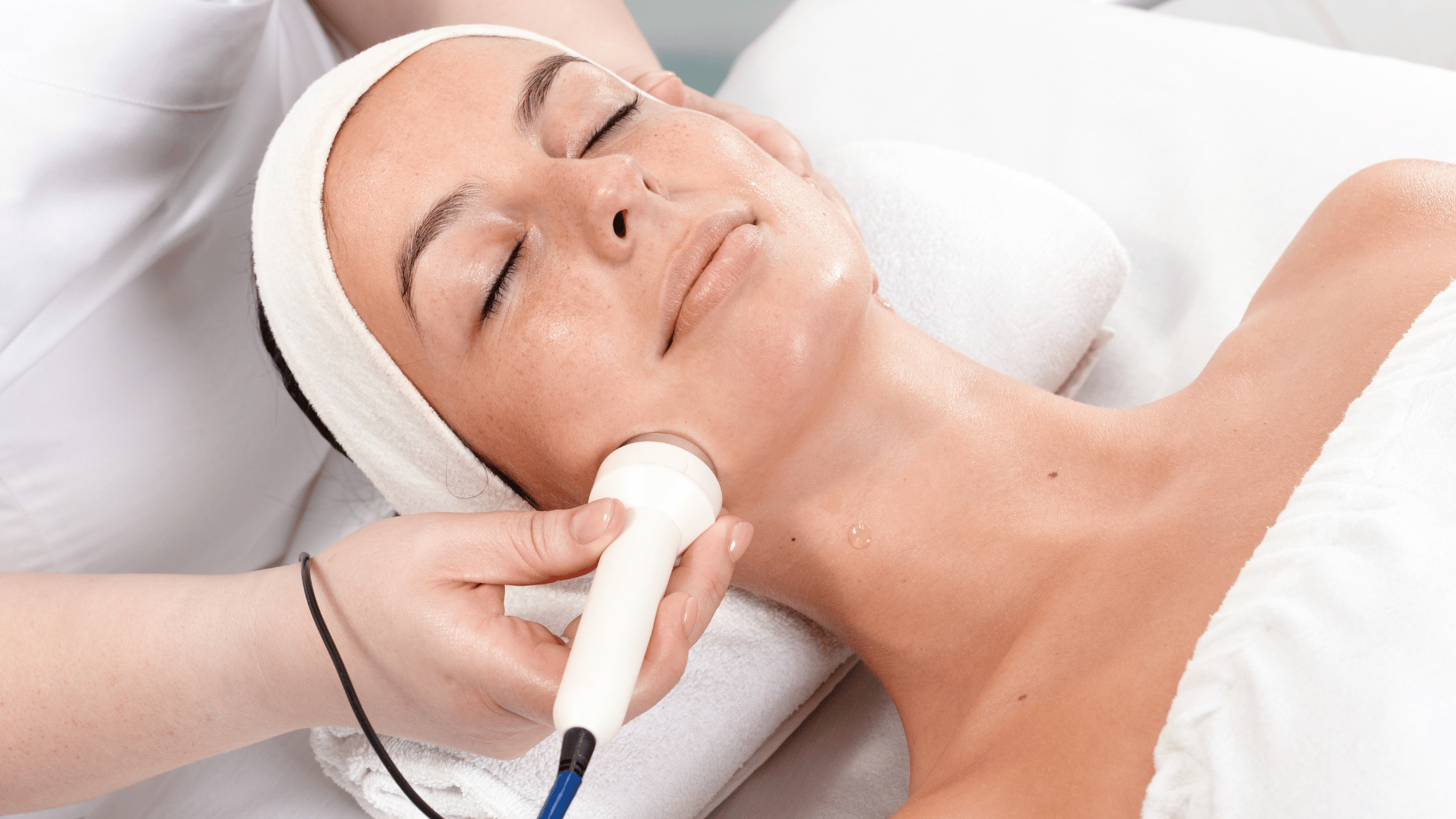 Certificate in Hydra Facial & Treatment